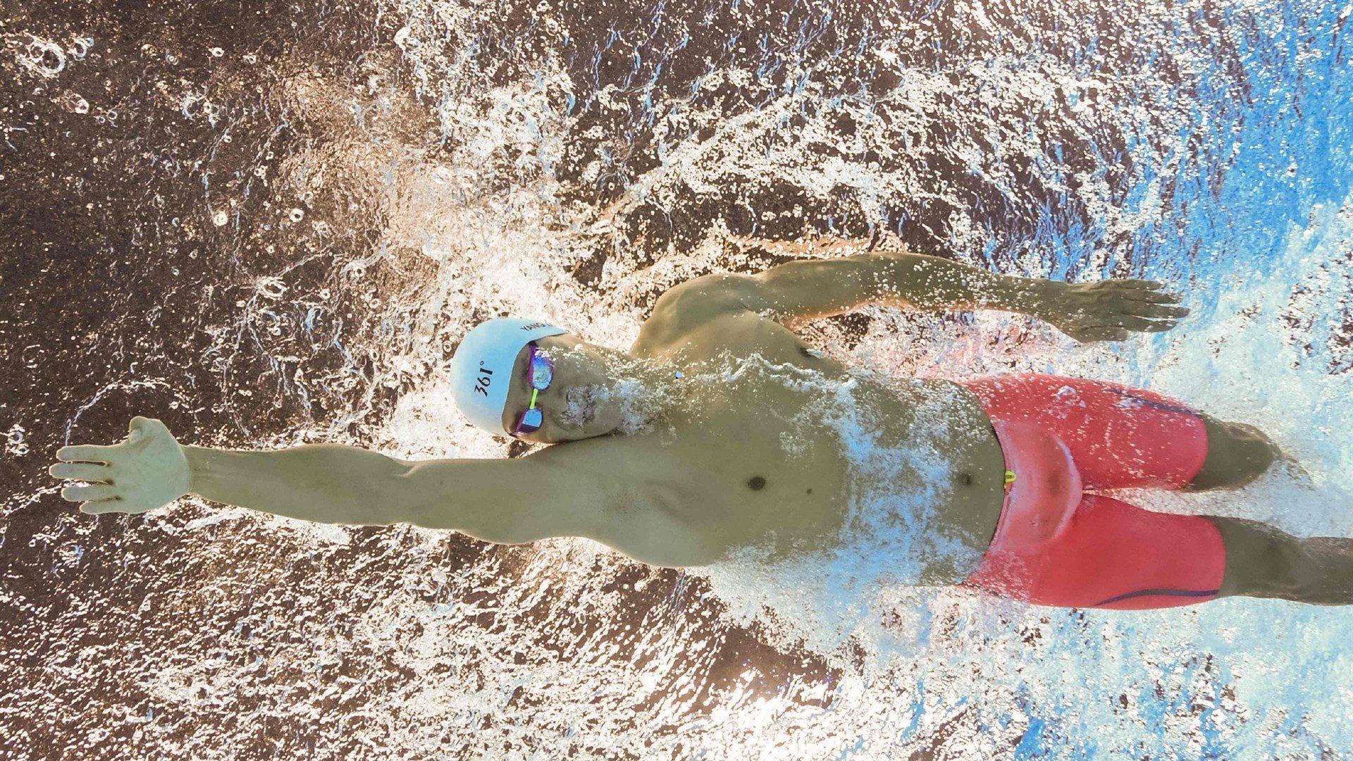 内维尔重磅爆料，弗格森退休前密会安切洛蒂，一个改变曼联命运的未接来电